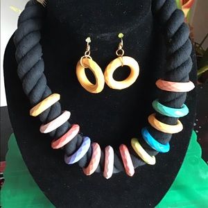 Fashion necklace set